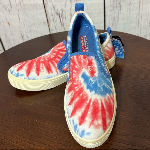 SKECHERS MEMORY FOAM red white & blue tie dye Canvas Slip ons 7.5 NWT - Picture 13 of 16